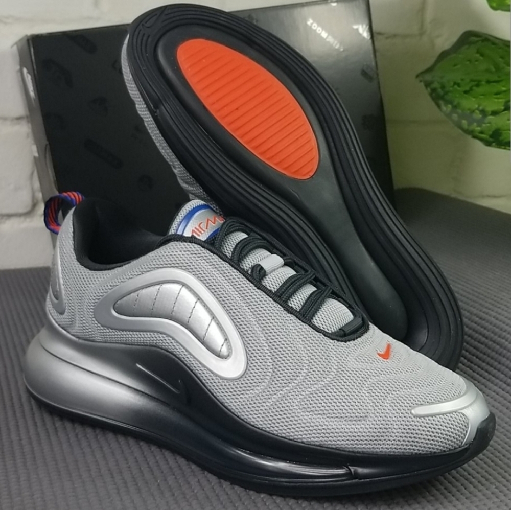 Nike Air Max 720 (GS) Athletic Shoe Silver - Picture 6 of 10